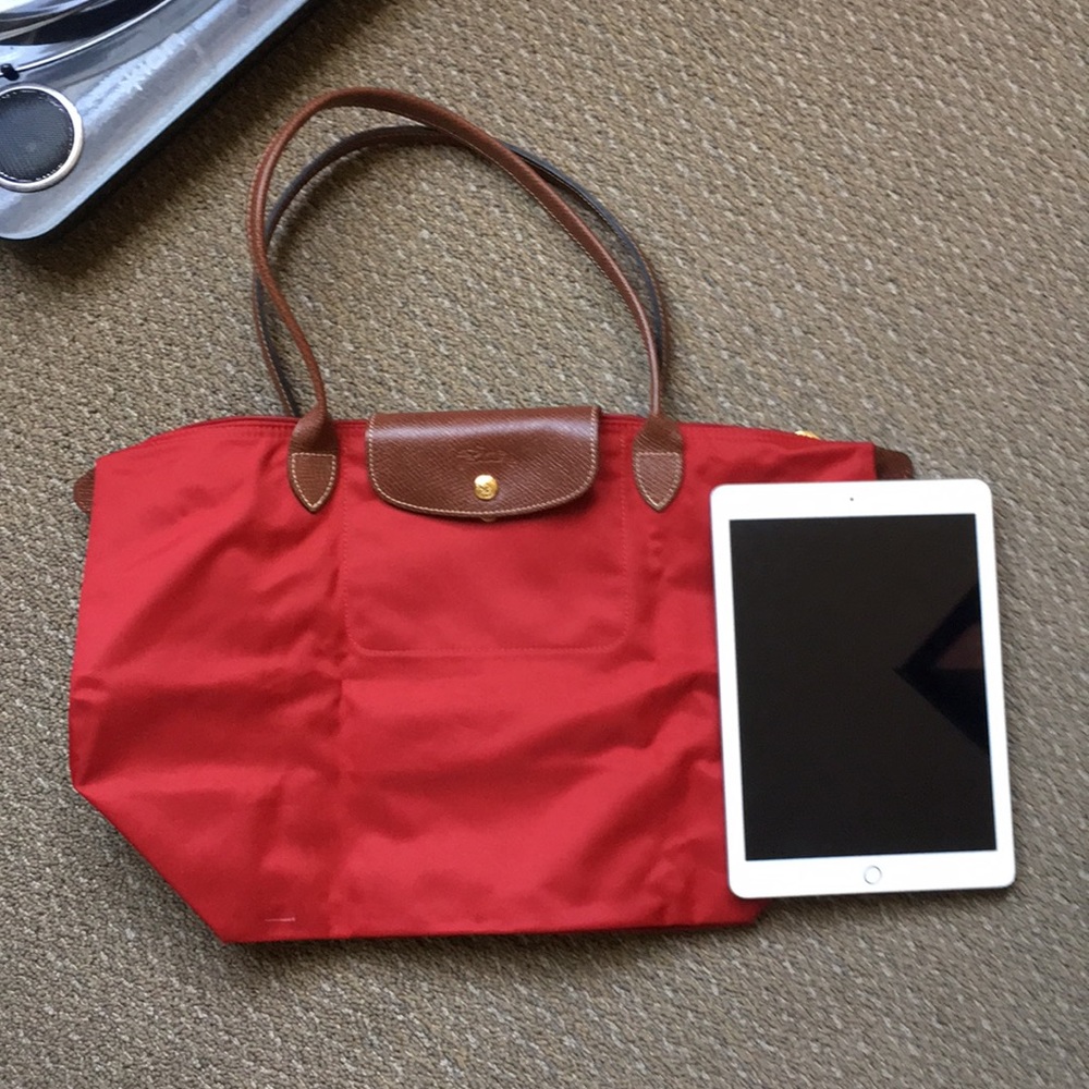 Longchamp tote red